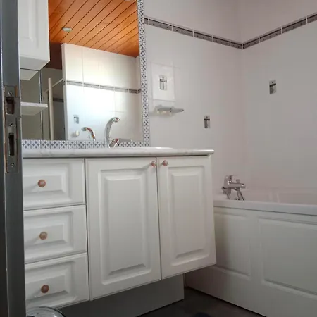 Maison A La Campagne Avec Piscine 12 Pers Holiday home Genouille (Charente-Maritime)