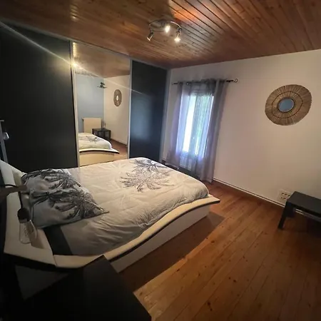 Holiday home Maison A La Campagne Avec Piscine 12 Pers *